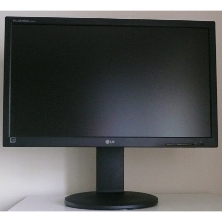 LG 23&quot; IPS231P / HASZNÁLT MONITOR GARANCIÁVAL